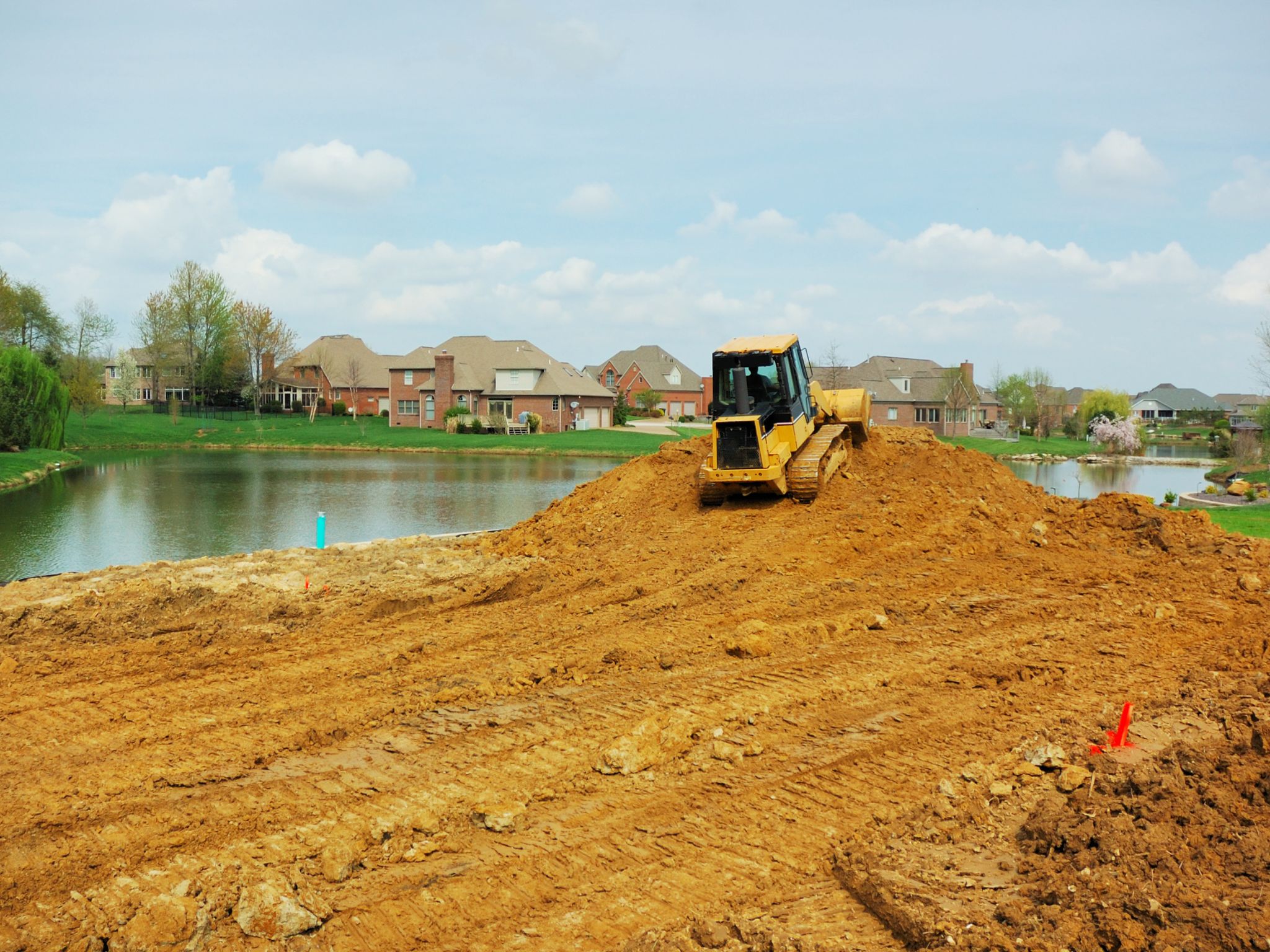 Professional earthmoving services for residential and commercial projects in Agnes Water QLD